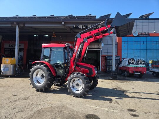 TYM 트랙터 T720 (72마력)