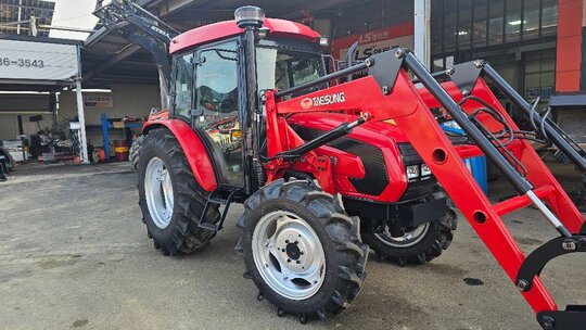 TYM 트랙터 T720 (72마력)