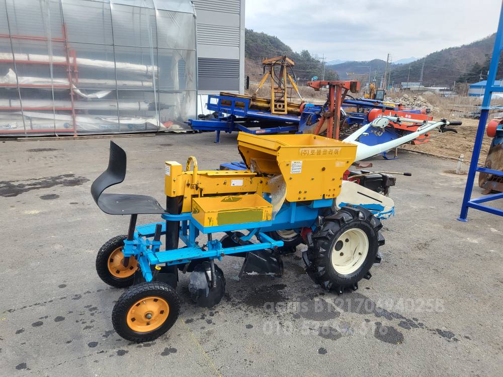 감자파종기 1열  감자파종기 1열  