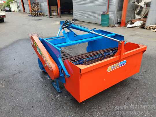 강원농기계 돌수집기1600 돌수집기1600