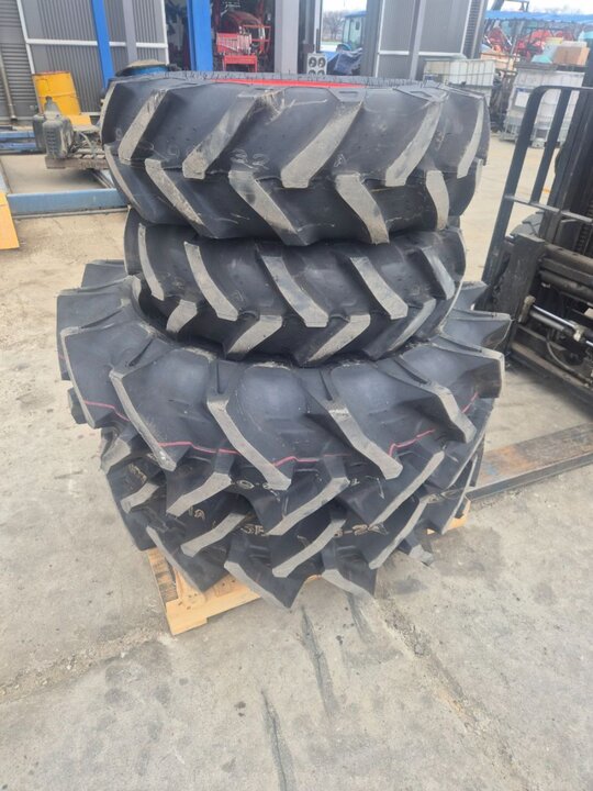 타이어조합 DK 트랙터 타이어 조합 9.5-16, 13.6-24 타이어 조합판매(대동 DK)