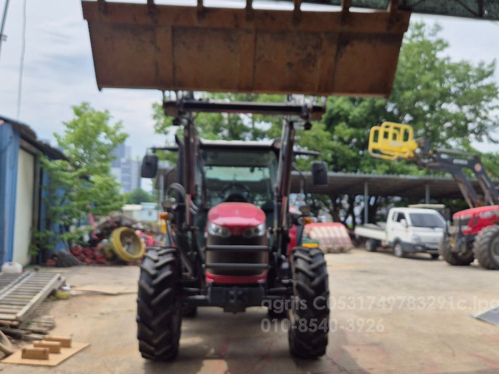 MF Tractor MF4709 (95hp)