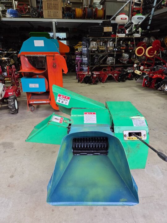 대륙기계 잔가지 파쇄기 경운기 부착형