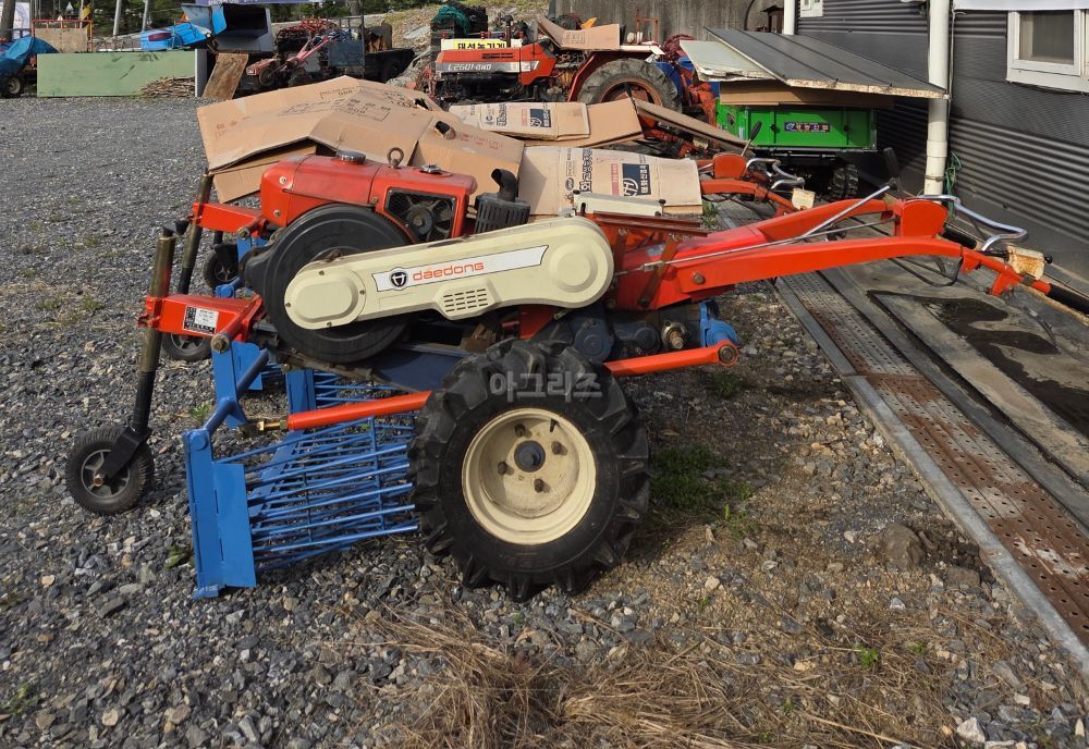  Power Tiller 부착형 마늘수확기  뒤우측면