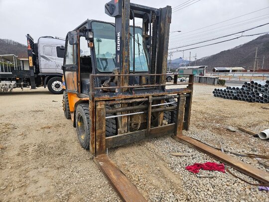 클라크6톤지게차 지게차 (6톤)