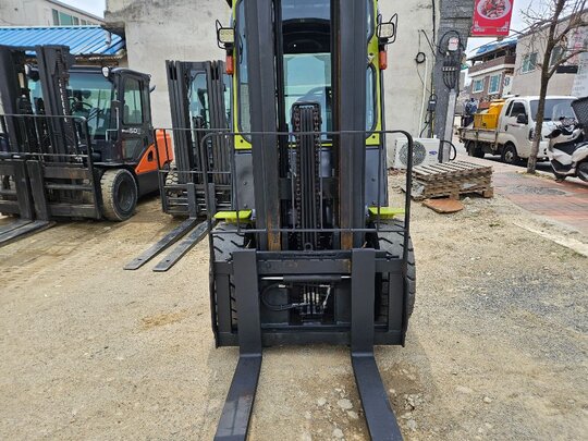 Clark Forklift GTS30H (3.0톤)