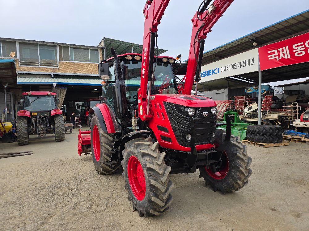 국제 트랙터 LUXEN1100 (117마력)