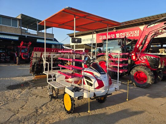 얀마 이앙기 YR8D (8조식)