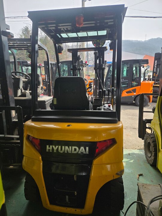 현대 지게차 16B-9F (1.6톤)