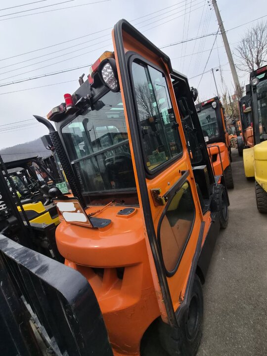 두산 지게차 D25SE-7 (2.5톤)