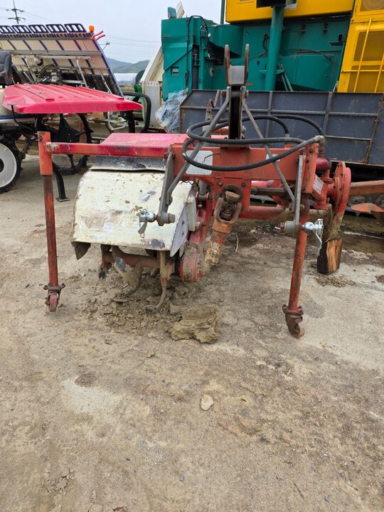 영진기계 논두렁조성기 논두렁조성기