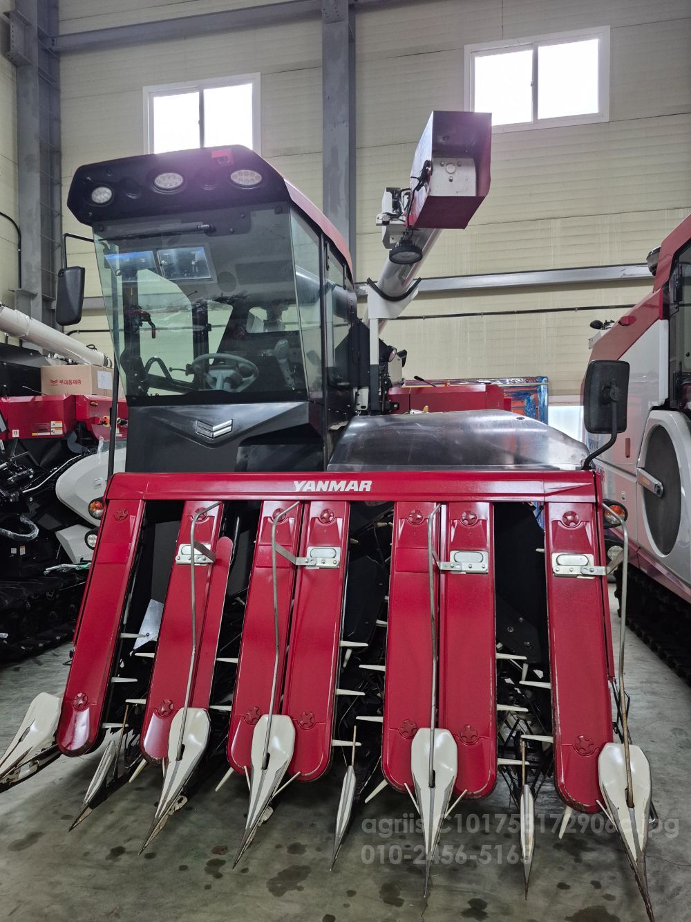 얀마 콤바인 YH7140 (7조식)