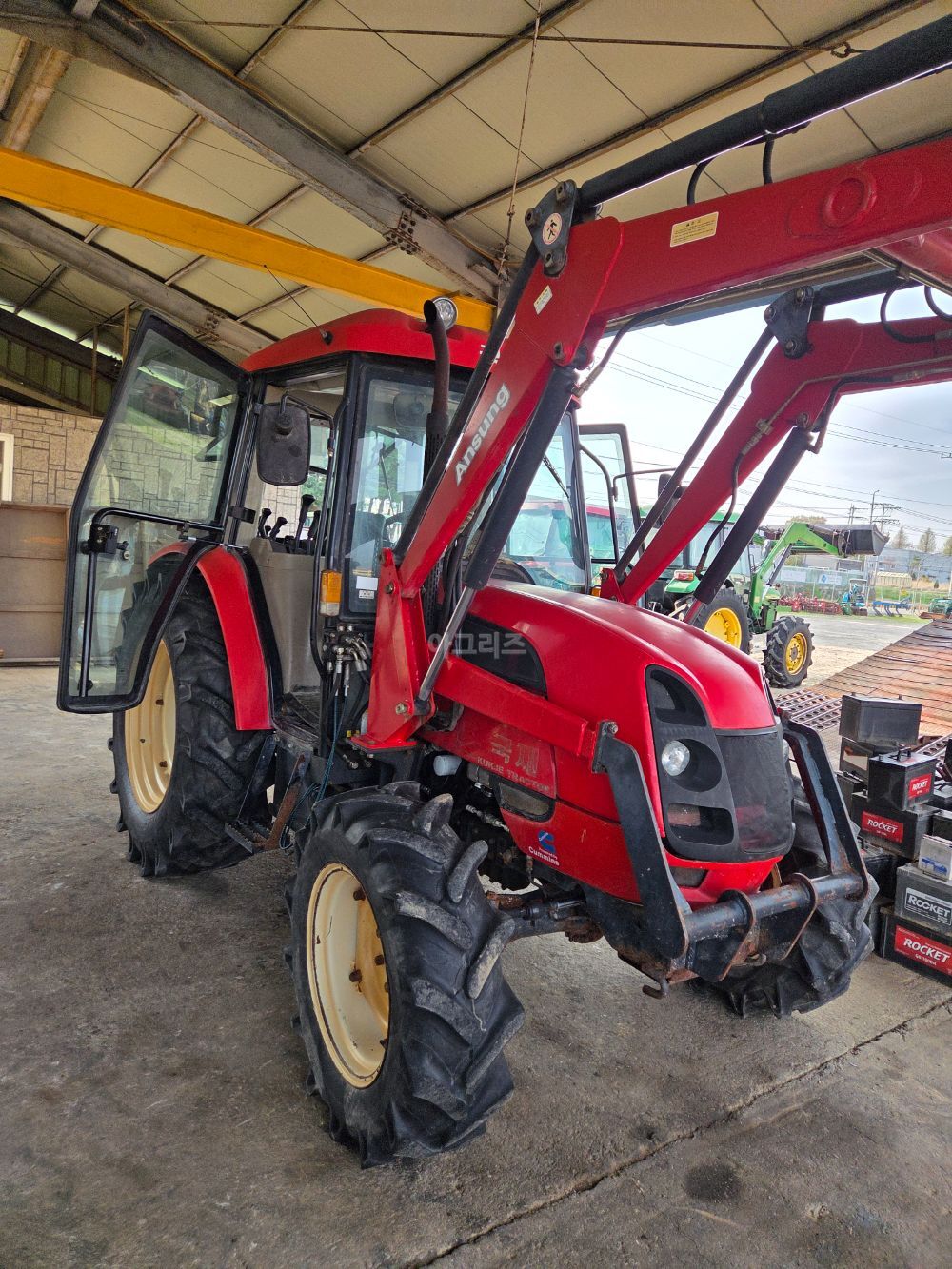 Kukje Tractor 5805 (58hp)