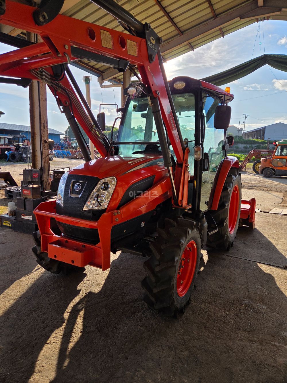 Daedong Tractor NX600 (58hp)