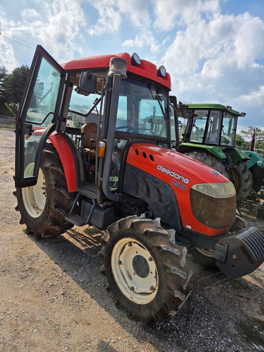 Daedong Tractor D500 (50hp)