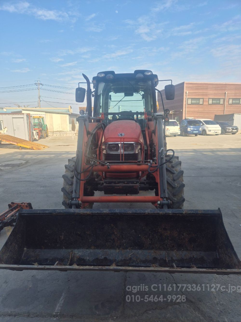 Daedong Tractor MX100 (100hp)