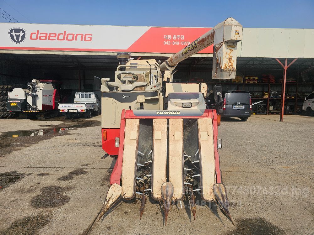 얀마 콤바인 AW465 (4조식) 뒤우측면