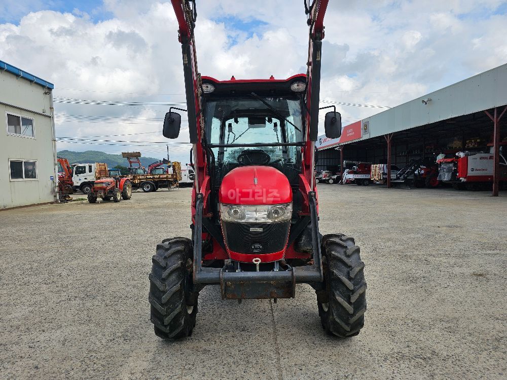 Kukje Tractor DYNAQ430 (43hp) 뒤우측면