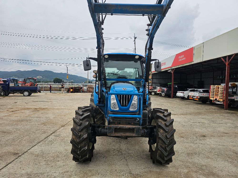 LS Tractor P7185 (88hp) 뒤우측면