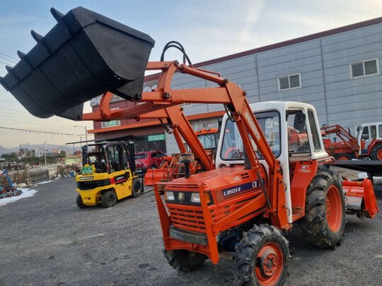 Daedong Tractor D3503 (35hp)