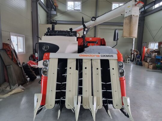 Daedong Combine Harvester DXM85G (5Rows)
