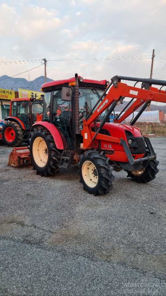 국제 트랙터 6015 (60마력)