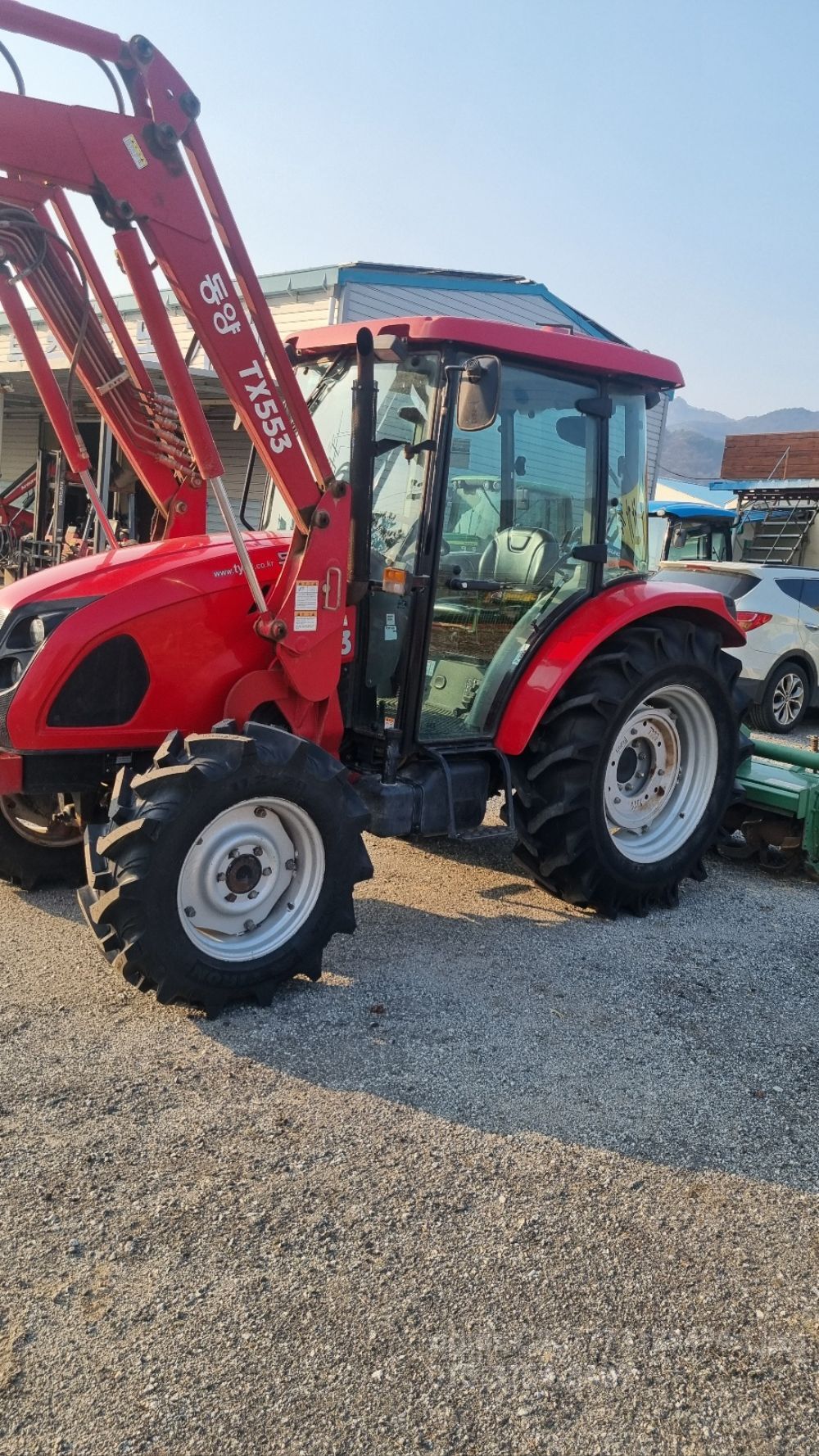 TYM Tractor TX553 (56hp) 뒤우측면