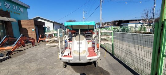 Yanmar Rice transplanter VP6 (6Rows)