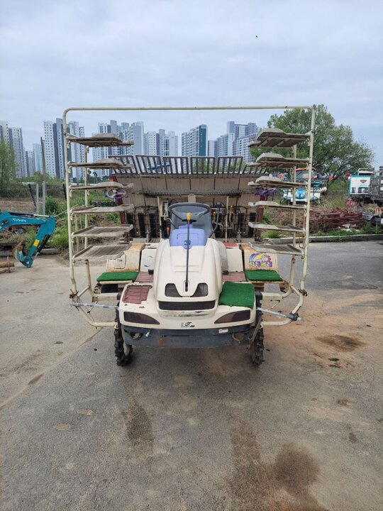 LS Rice transplanter LV63 (6Rows)
