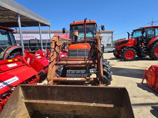 Daedong Tractor D65 (65hp)