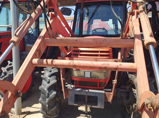 Kukje Tractor EF525 (52hp)