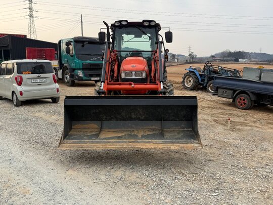 Daedong Tractor MX100 (100hp)