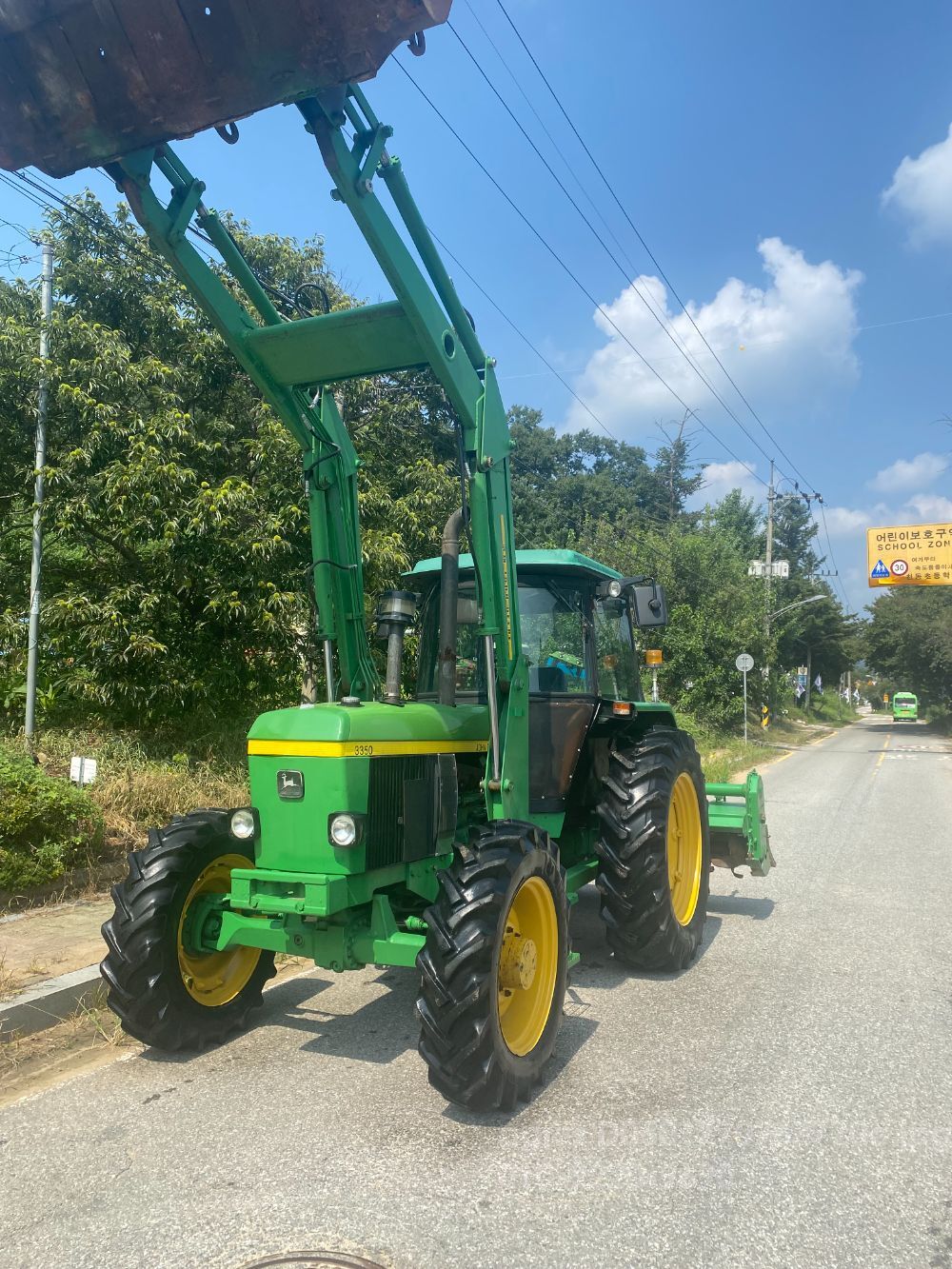 JohnDeere Tractor 3350 (106hp)
