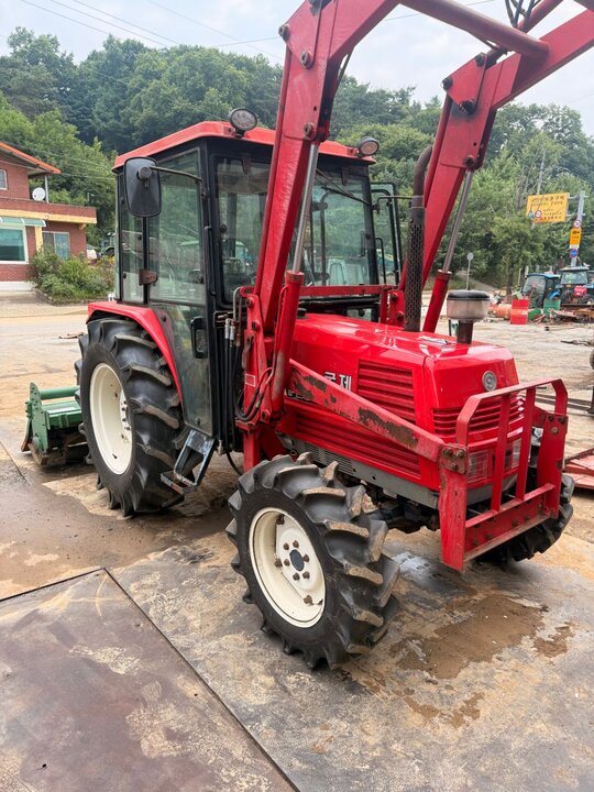 국제 트랙터 F505 (50마력)