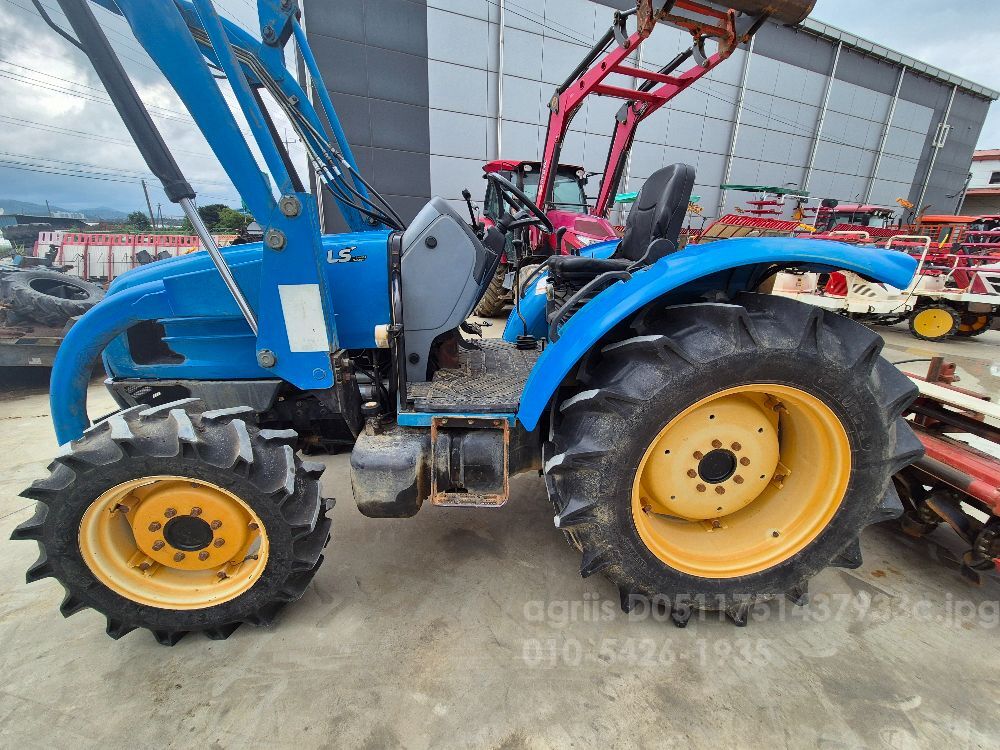 LS Tractor U47 (47hp)