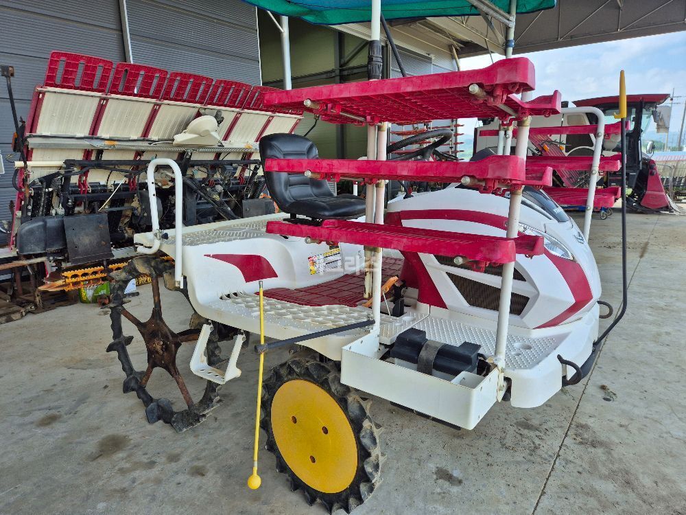 Yanmar Rice transplanter YR6DZ (6Rows)
