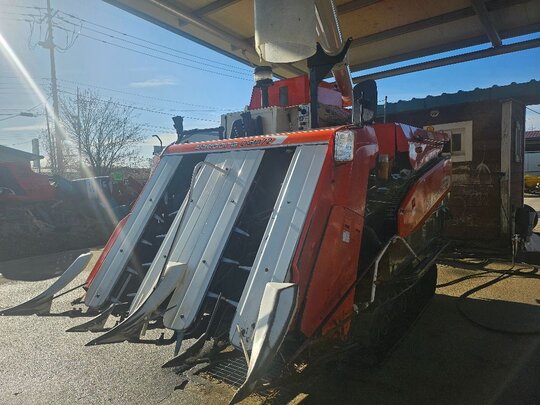 Daedong Combine Harvester DSM72 (4Rows)