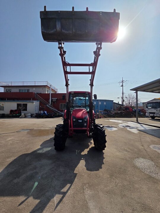 TYM 트랙터 T623 (62마력)