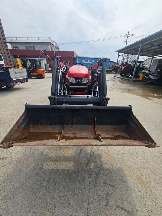 국제 트랙터 LUXEN6000 (60마력)