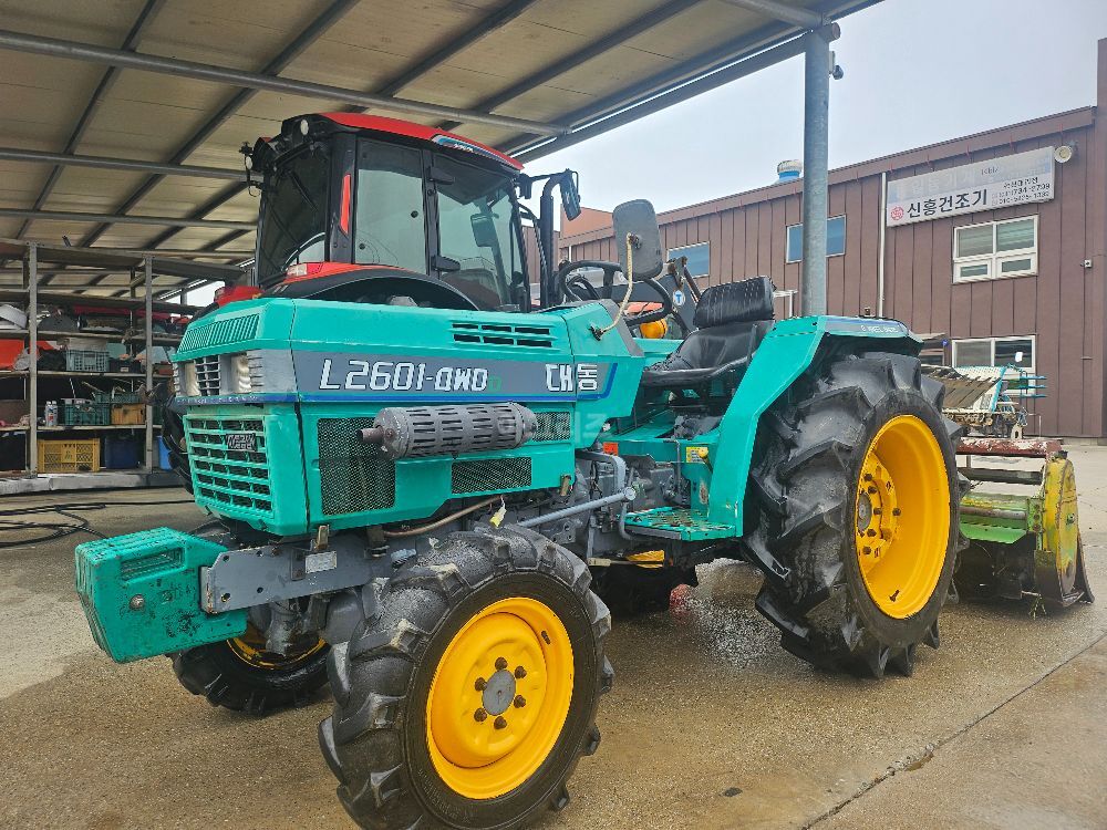 Daedong Tractor L2601-4WD (26hp)