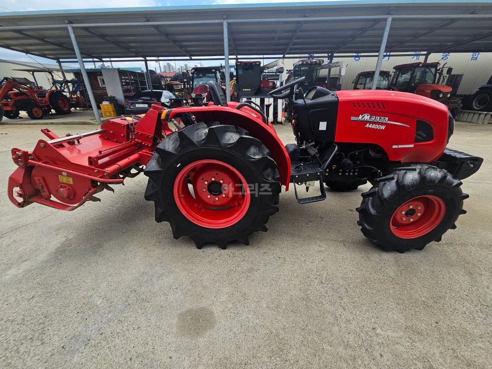 TYM Tractor A4800W (48hp) 뒤우측면