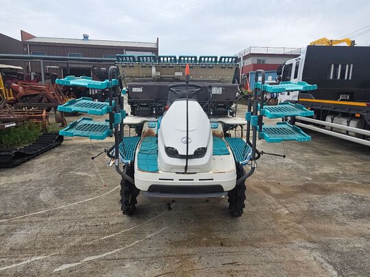 Kubota Rice transplanter KEP67R (6Rows)