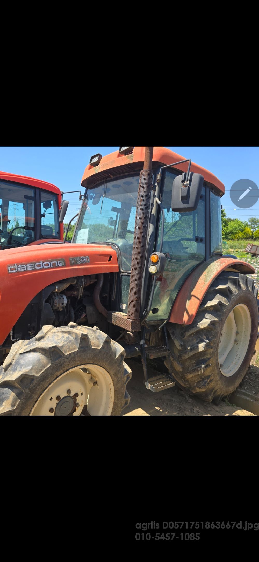 대동 트랙터 TS80 (78마력) 뒤우측면