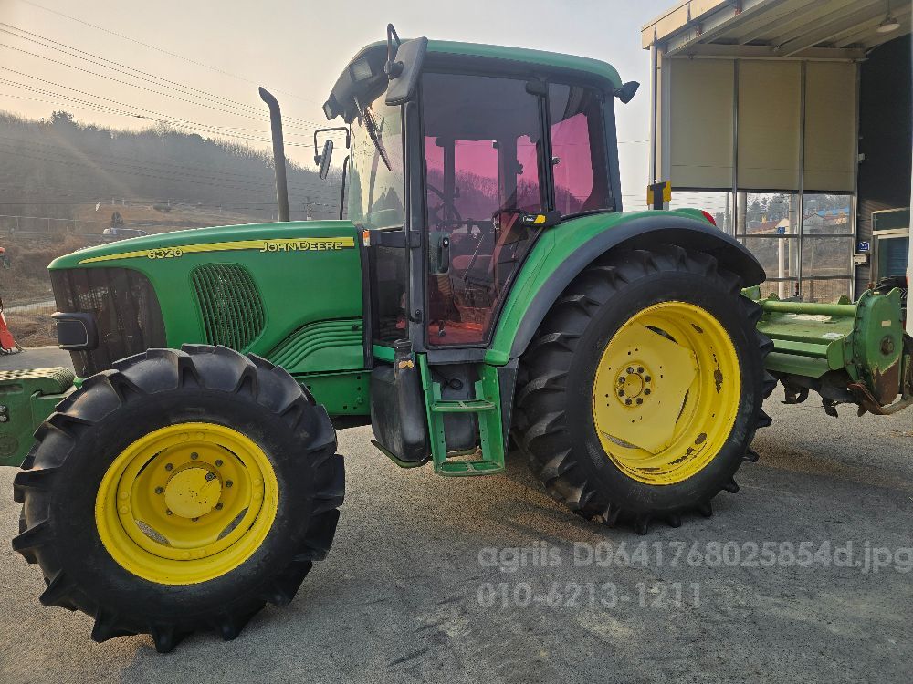 JohnDeere Tractor 6320 (100hp) 뒤우측면