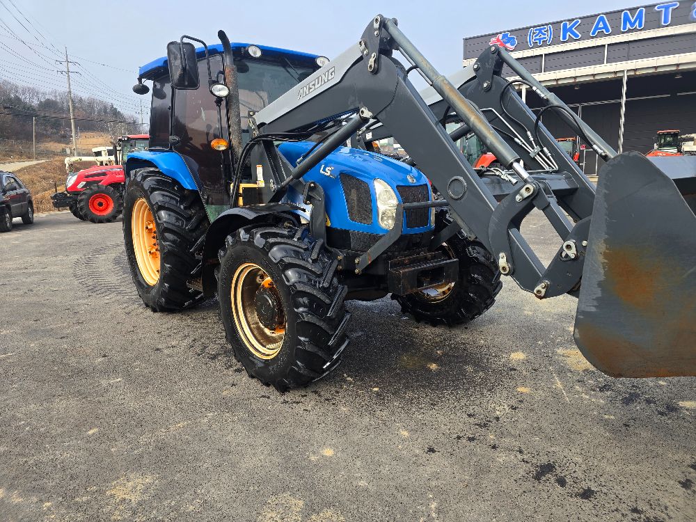 뉴홀랜드 트랙터 T5060 (105마력)