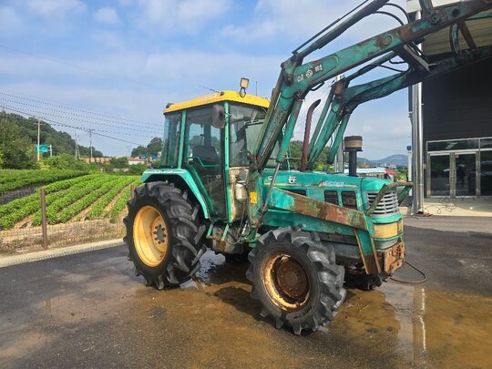 Daedong Tractor D68 (68hp)