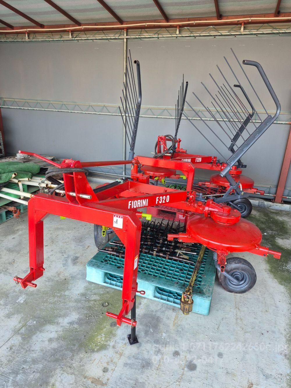 이탈리아  피올리니  레이크 피올리니 F320