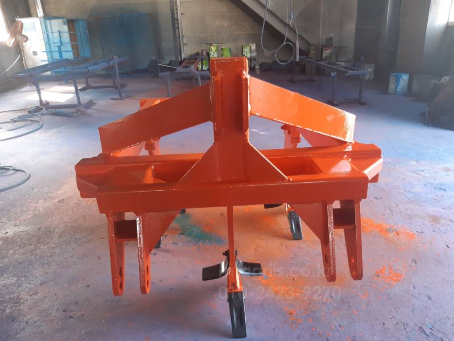  Plow 3련 심경쟁기  뒤우측면