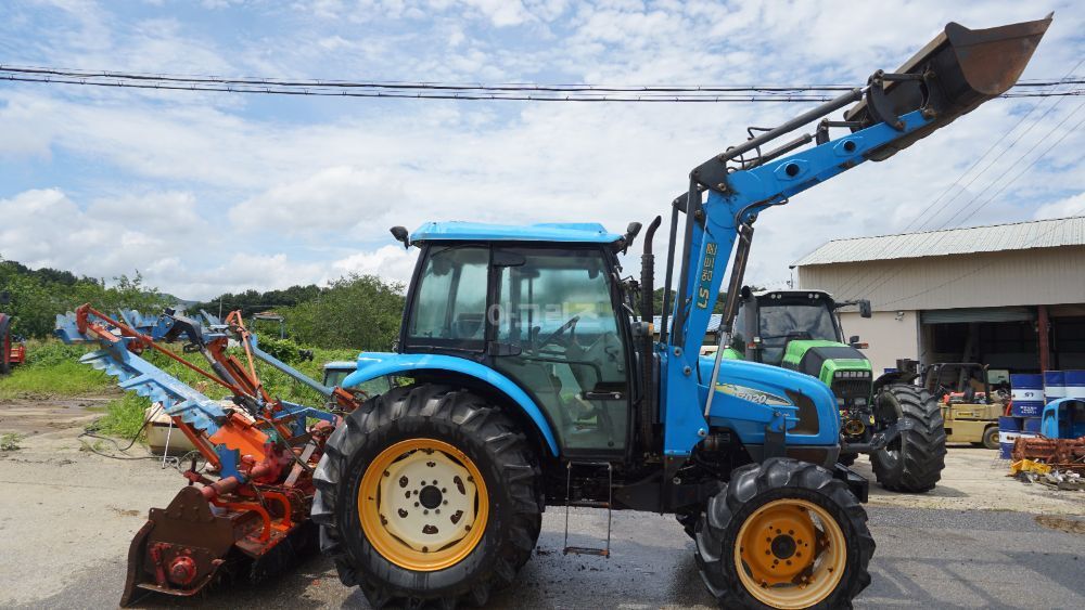 LS Tractor L7020 (75hp) 뒤우측면
