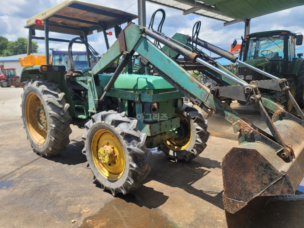 JohnDeere Tractor 1650K (51hp)